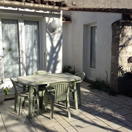 Maison Charmante A Sainte-Marie-De-Re Avec Terrasse المظهر الخارجي الصورة